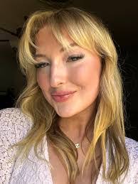 Elizabeth Garringer's Instagram, Twitter & Facebook