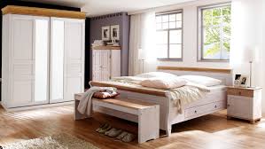 Schlafzimmer kiefer massiv weiss antik. Schlafzimmer Oslo 4 Tlg Set Kiefer Massiv Weiss Antik Mit Schweber