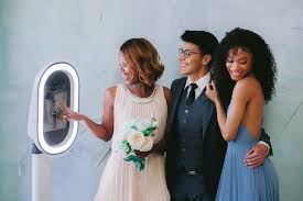 Teresa and her planner lauren lepine chose the open air booth with a hot pink sparkly sequin backdrop to match the wedding perfectly! Snapshot Photobooths