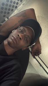 Finding love with physical imperfections in St Paul