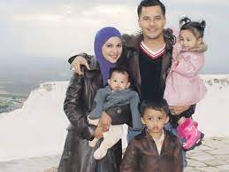 To compare this movie with black panther would be a stretch due to the fact that. Biodata Dato Aliff Syukri Raja Kosmetik Malaysia Azhan Co