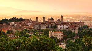 Despite not having the crazy crowds of tourists seen in milan or other nearby cities, bergamo has a great and lively bar scene. Bergamo Wikipedia