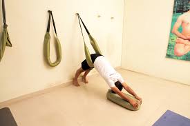 Don't fall asleep like this, your legs won't forgive you. Poses Of Yoga For Sciatica Pain Relief Yoga Exercise For Sciatica