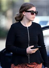 9news gibson was fined $410,000 in 2017 for falsely claiming she cured herself of brain cancer through diet and alternative therapies. Carefree Belle Gibson Is Pictured On The School Run But Still Hasn T Paid Her Fines Daily Mail Online