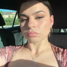 Scarlett Mann (@scarlett_mann) • Instagram photos and videos