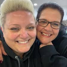 Tami Dewitt's Instagram, Twitter & Facebook