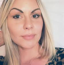 are there any holistic doctors in the area?