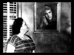 Gladys presley was elvis presley's mother. August 14 1958 Elvis Presley S Mother Gladys Presley Died Of A Heart Attack Elvis Presley