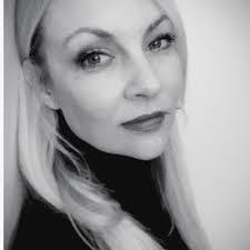 Wendy Nowak's Instagram, Twitter & Facebook