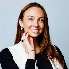 Maura Brady's Instagram, Twitter & Facebook