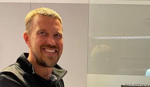 Andreas (43) tar over ledelsen her på mandag