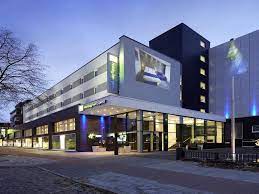 Wei wu square and tangwang ling park are worth checking out if an activity is on the agenda, while those wishing to experience the area's natural beauty can explore cao cao cultural park. Hotel For Smm 2022 Holiday Inn Express Hamburg City Centre Best Event Price