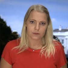 Journaliste de profession, elle travaille entre autre au `aftonbladet`, elle a reçu en 2012 un prix. Carina Bergfeldt Is Ledarens Dod En Seger For Trump Svt Nyheter