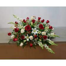 Traditionally sprays come in both single ended and double ended designs. Casket Flowers Casket Sprays San Diego Wholesale Florist