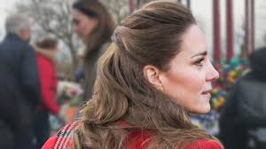 Pc wayne couzens, 48, has pleaded guilty to the kidnap and the met police officer appeared at the old bailey on tuesday and the court heard couzens accepted responsibility for the killing of ms. Herzogin Kate Neue Bilder Sie Mischt Sich Unters Volk Aus Traurigem Grund Bunte De