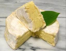 Camembert De Normandie France Camembert Deserves Its Reputation Soft Ripened Cheese Is Simple And Delicious Stuff And Owes Queso Las Palmas De Gran Canaria