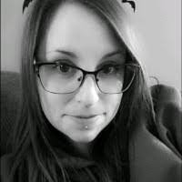 Kayla Teeter's Instagram, Twitter & Facebook