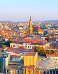 Möchte sie darüber informieren, dass am 25. Ansicht Von Cluj Napoca Altstadt Bei Sonnenuntergang Rumanien Lizenzfreie Fotos Bilder Und Stock Fotografie Image 82913485
