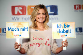 Als susanna ohlen für den sender rtl von den aufräumarbeiten in bad münstereifel berichtete, hatte sie schlamm im gesicht und auf ihrer kleidung. Ndfuelj0 Rhyym