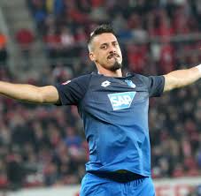 Solche beziehungstaten seien bestandteil des auflösungsprozesses. Fc Bayern Der Berater Von Sandro Wagner Heisst Rummenigge Welt