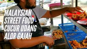Alor gajah vacation packages & tickets. Malaysia Street Food Cucur Udang Alor Gajah Melaka Youtube