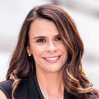 Stacy Tomlinson's Instagram, Twitter & Facebook