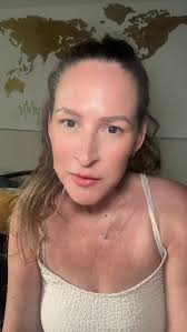 Some homes are priced low to spark bidding wars., 💡Always check SOLD  prices, not just listings., #RealEstateTips #BuyerBeware  #CambridgeOntarioHomes, #Ontario, #ontariocanada , #listing , #realestate  ...