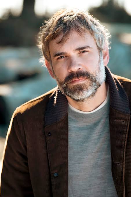 MURDER IN A SMALL TOWN Season 1 Cast Photos - Give Me My Remote : Give Me  My Remote