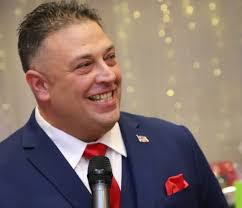 Glenn Mortimer's Instagram, Twitter & Facebook