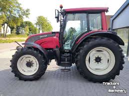 Valtra HiTech N121 Tractor