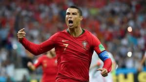 وكان المنتخب البرتغالي قد تعادل مع نظيره الفرنسي سلبيا في باريس الأحد الماضي ويتقاسم الفريقان قمة المجموعة الثالثة ضمن المستوى الأول بسبع نقاط. Ø±ÙˆÙ†Ø§Ù„Ø¯Ùˆ Ø¹Ù„Ù‰ Ø±Ø£Ø³ ØªØ´ÙƒÙŠÙ„Ø© Ø§Ù„Ø¨Ø±ØªØºØ§Ù„ Ù„Ù…ÙˆØ§Ø¬Ù‡ØªÙŠ Ø£ÙˆÙƒØ±Ø§Ù†ÙŠØ§ ÙˆÙ„ÙˆÙƒØ³Ù…Ø¨ÙˆØ±ØºÙˆ Ø§Ù„Ø±ÙŠØ§Ø¶ÙŠ Ù†Øª