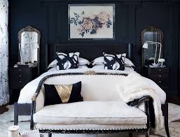 Here are few holly wood glam designs for your master. Hollywood Glam Bedroom Furniture Architecture Old Atmosphere Ideas Hollywood Inspired Bedrooms Paint Colors Bathroom Art Wall Treatment Regency Dining Set Themed Apppie Org
