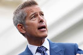 San Antonio visionary Red McCombs passes away at 95