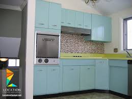 ديكورات مطابخ صغيرة 2017 2018 تجعل ديكور المطبخ اكثر اتساعا لوكشين ديزين نت Metal Kitchen Cabinets Teal Kitchen Walls Steel Kitchen Cabinets