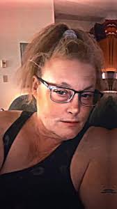 Tracy Lessard (@tracylessard)