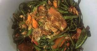Tambahkan udang, cumi, dan bakso ikan. Zkvm5uumpblxtm