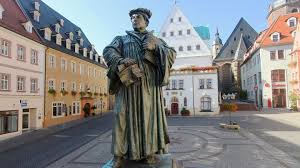 Er war sehr fromm und damals einer der wenigen deutschen, die die bibel selbst lesen konnten. Lutherstadte Und Lutherstatten Wo Martin Luther Lebte Und Wirkte Evangelisch De