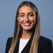 I've wrapped up my time at the University of South Australia, graduating  with a bachelor of Marketing & Communication. Very thankful for this  journey and for the support from my family, friends