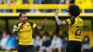 Der vfl wolfsburg kam gegen den fc augsburg nicht über ein 0:0 hinaus, borussia mönchengladbach stürmte beim spektakulären 4:2 gegen eintracht frankfurt am fc bayern vorbei zurück an die. Vfl Wolfsburg Latest News Videos And Photos On Vfl Wolfsburg Dna News