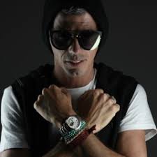 Stream Πάμε πιο ψηλά by Aris Tomas