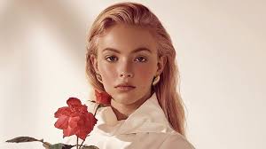 These hairdos are here to make you remember once and for all: The Best Women S Hairstyles Haircuts In 2021 The Trend Spotter