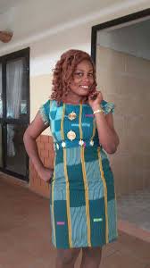 Pinterest image downloader is a online tool to download any images from pinterest. Robe En Pagne Tisse Du Centre De La Cote D Ivoire Du Groupe Facebook Modele De P African Fashion Dresses African Inspired Clothing African Print Dress Designs