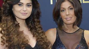 Rachel hazes haar sterrenbeeld is vissen en ze is nu 51 jaar oud. Roxeanne Hazes Hoopt Op Relatie Voor Moeder Rachel Nu Het Laatste Nieuws Het Eerst Op Nu Nl