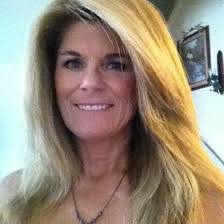 Kelly Hagan's Instagram, Twitter & Facebook