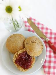 Easy Peanut Butter Banana Scones And A Giveaway Works For Me Wednesday Banana Scones Easy Peanut Butter Peanut Butter Banana
