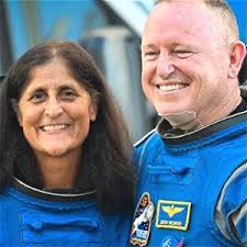 Dubai To Get Solar-Powered Rotating Tower