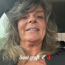 Regina Sweet's Instagram, Twitter & Facebook