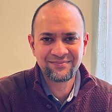 Christopher Willis, Senior Associate