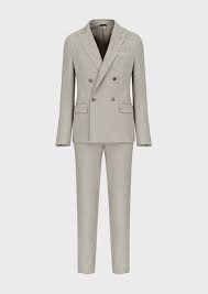 L'abito perfetto cambia con te a seconda delle occasioni e di come ti senti. Abiti Vestiti Completi E Smoking Da Uomo Giorgio Armani