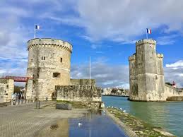 La rochelle université et ses étudiants mettent une seconde fois à l'honneur le développement durable sous forme de divers ateliers lors de la semaine etudiante… Studio Vieux Port La Rochelle La Rochelle Updated 2021 Prices